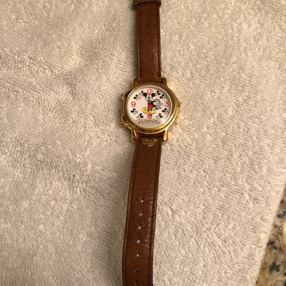 Disney watch. Spinning, dancing hands.